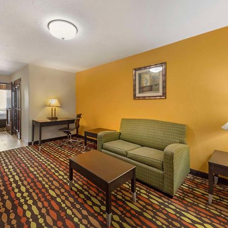 Best Western Greentree Inn & Suites Moore Kültér fotó