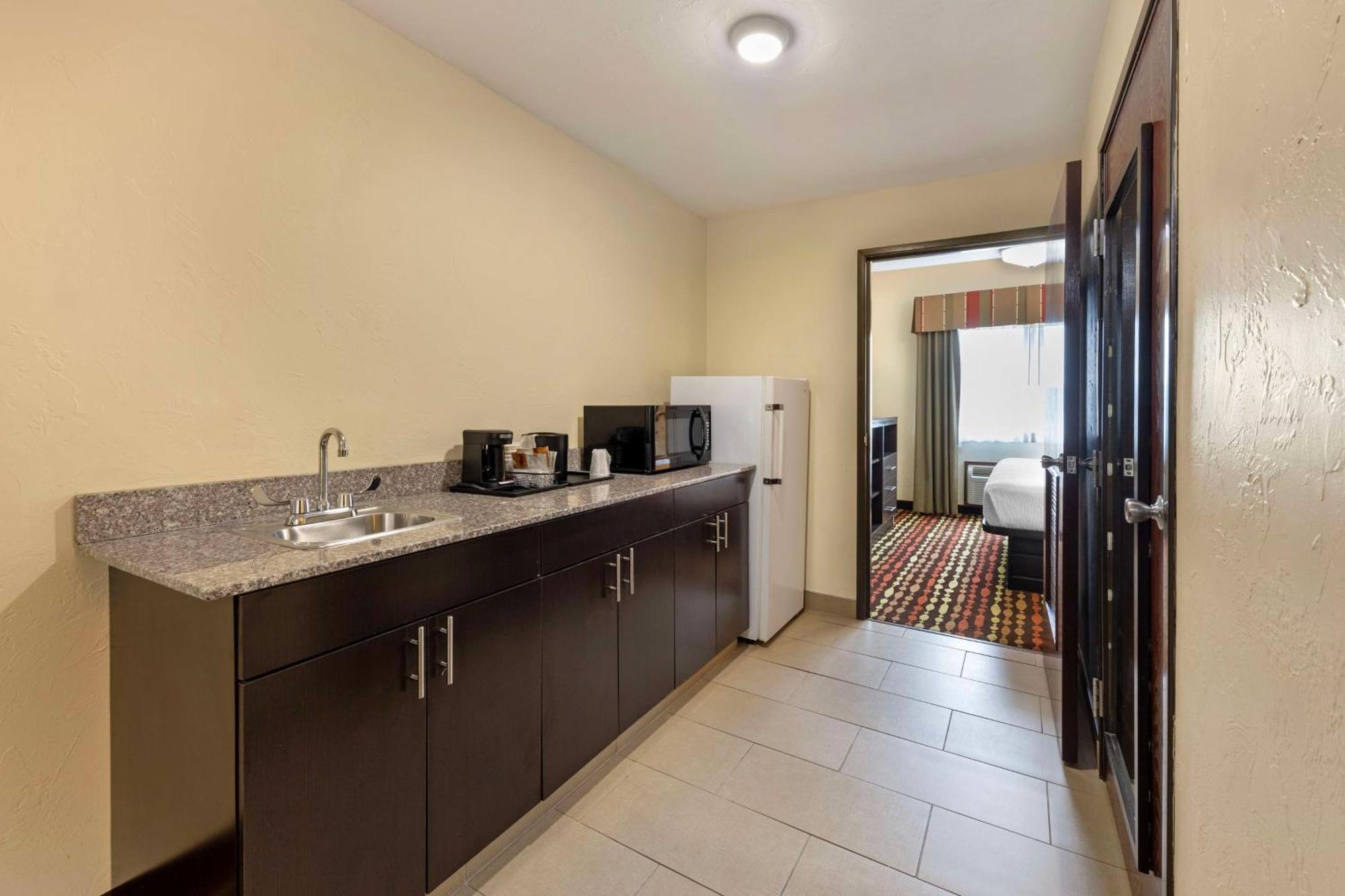 Best Western Greentree Inn & Suites Moore Kültér fotó