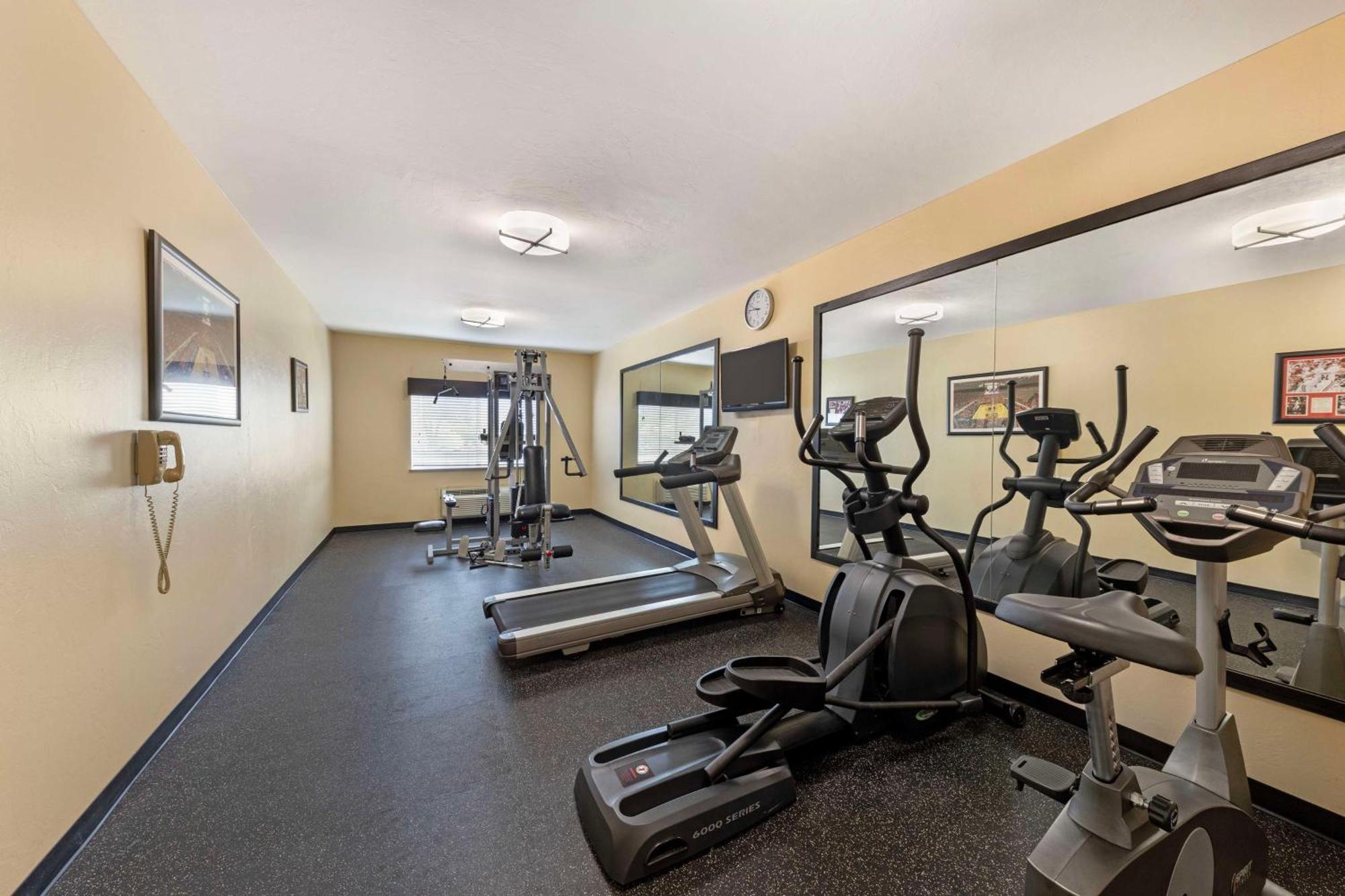 Best Western Greentree Inn & Suites Moore Kültér fotó